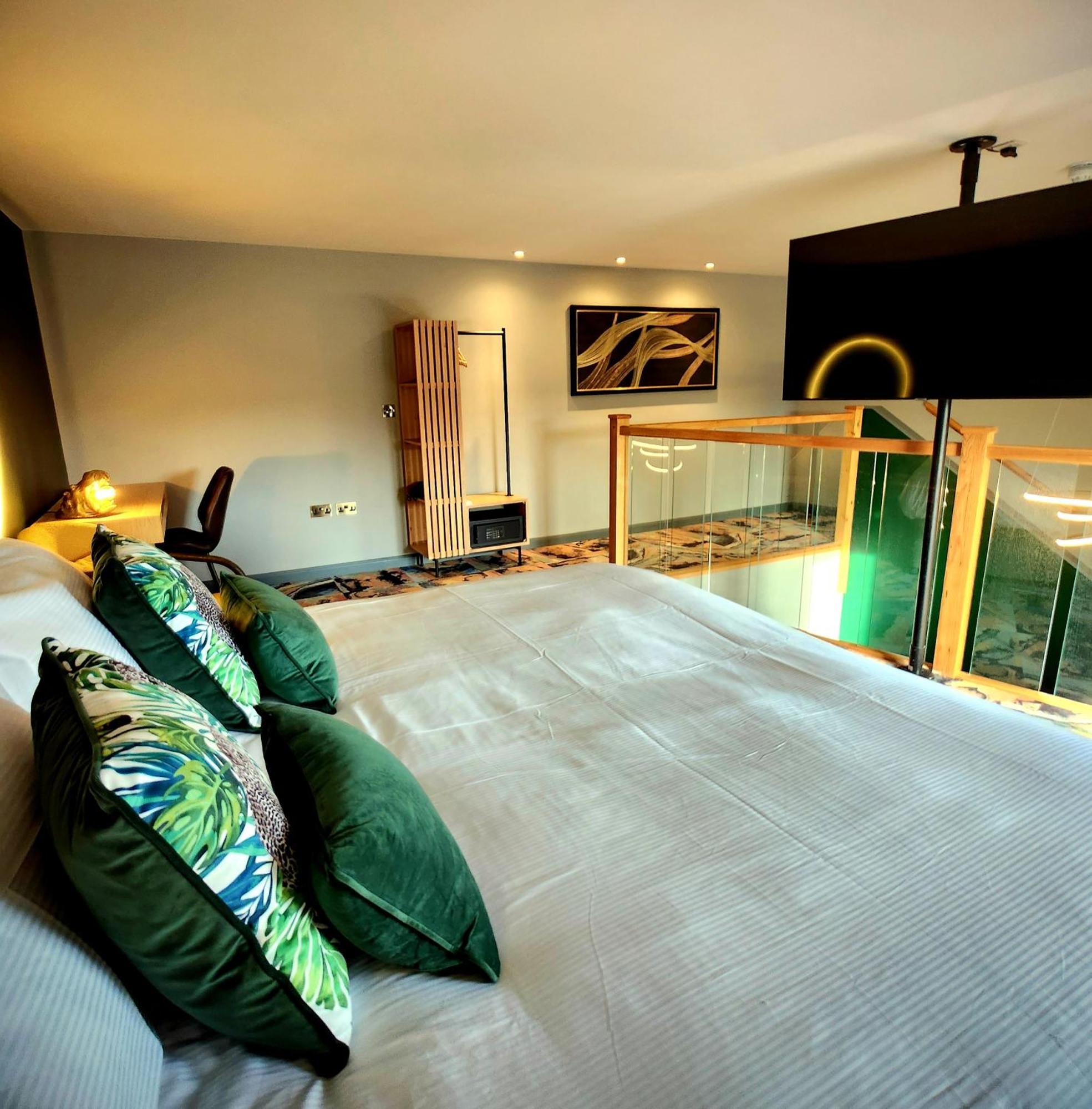 Pinnacle Suites Hotel Cowes  Kültér fotó