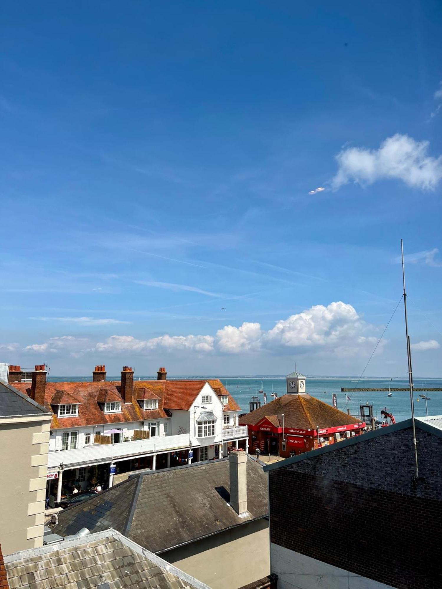 Pinnacle Suites Hotel Cowes  Kültér fotó